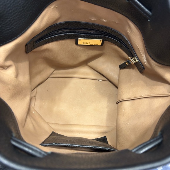 GiGi New York Black Textured Shoulder Bag - Picture 4 of 5